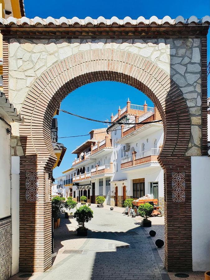 En-Suite Bedroom With Private Entrance At Casa Sofija Sedella Exterior foto